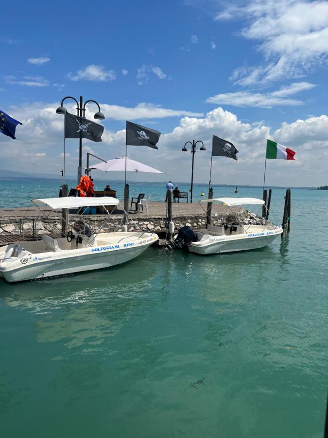 Apartament Casa Della Regina Sirmione Zewnętrze zdjęcie