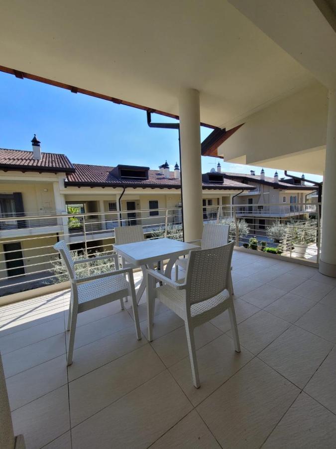 Apartament Casa Della Regina Sirmione Zewnętrze zdjęcie