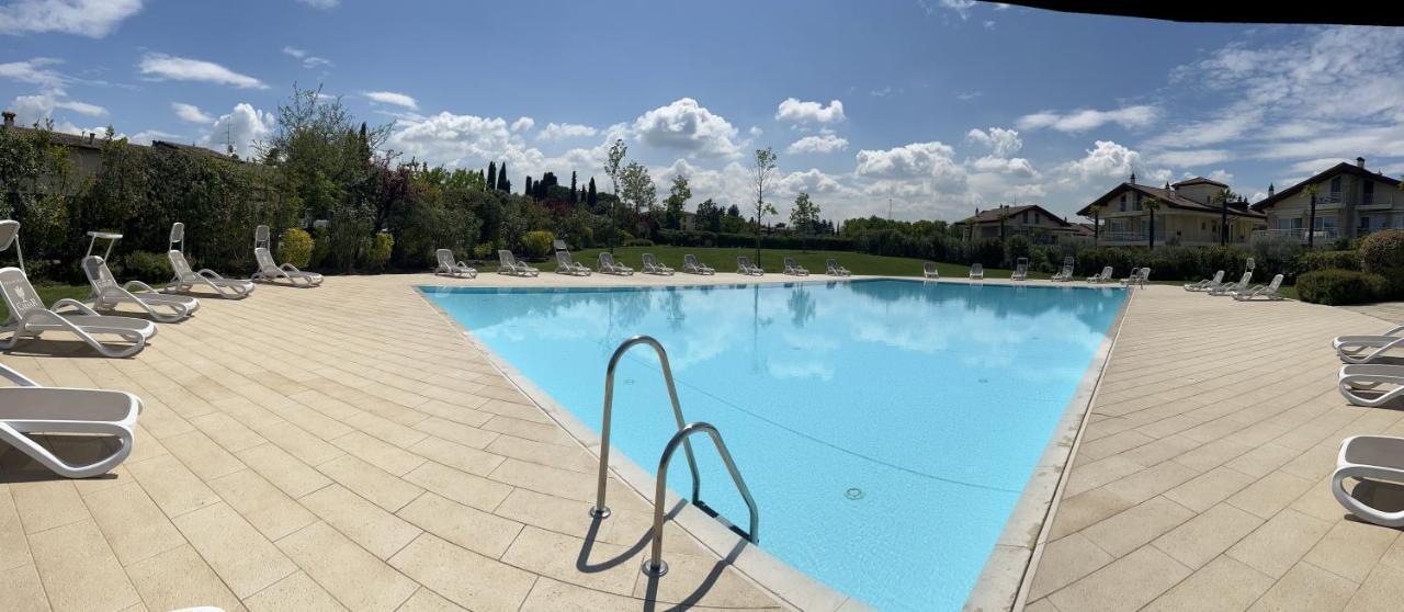 Apartament Casa Della Regina Sirmione Zewnętrze zdjęcie