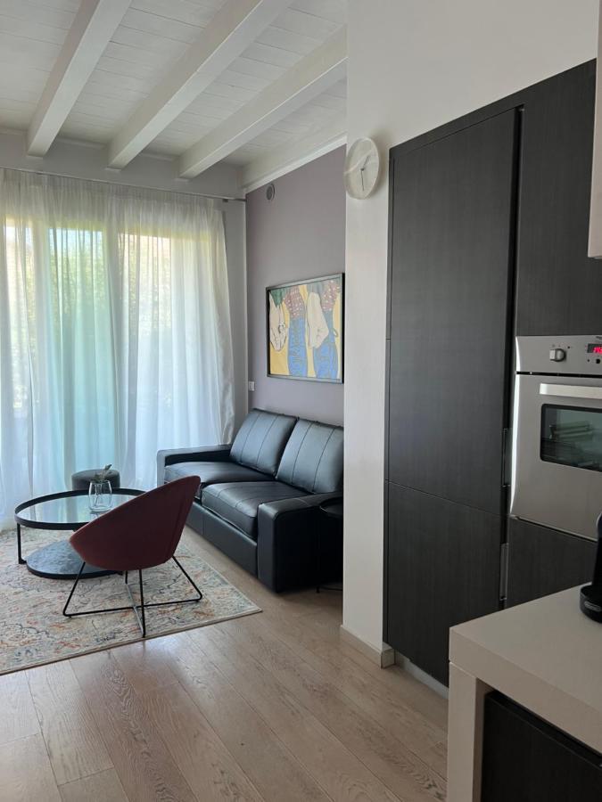 Apartament Casa Della Regina Sirmione Zewnętrze zdjęcie