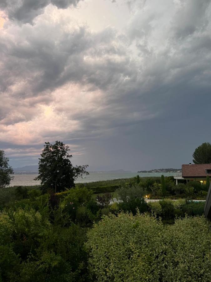 Apartament Casa Della Regina Sirmione Zewnętrze zdjęcie