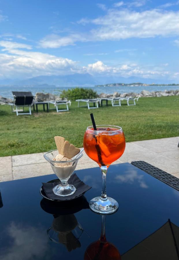 Apartament Casa Della Regina Sirmione Zewnętrze zdjęcie