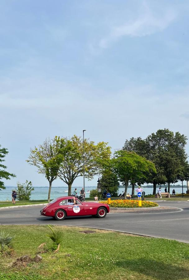Apartament Casa Della Regina Sirmione Zewnętrze zdjęcie
