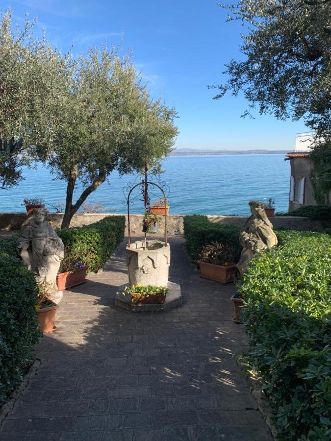 Apartament Casa Della Regina Sirmione Zewnętrze zdjęcie