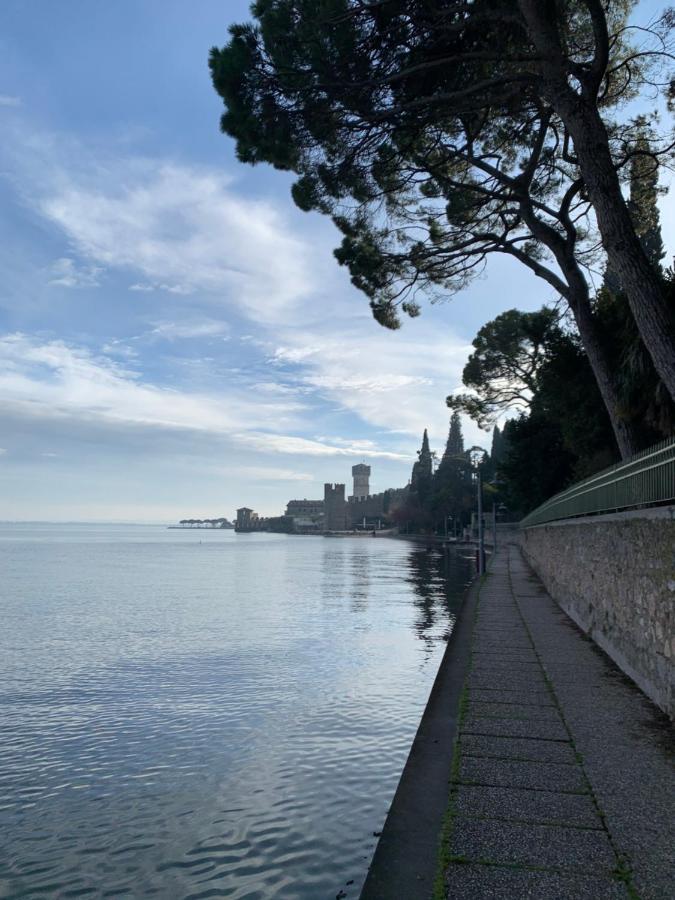 Apartament Casa Della Regina Sirmione Zewnętrze zdjęcie